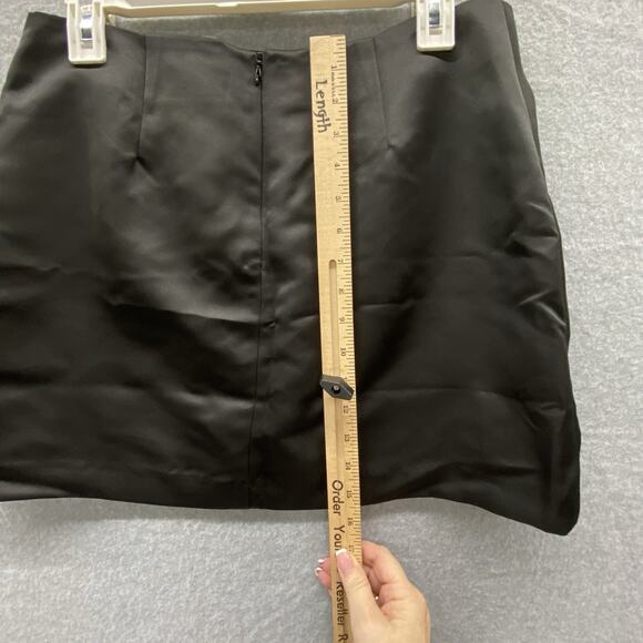 BOW DETAIL SATIN MINI SKIRT Women’s Size 10 Coquette Whimsigoth GothFormal NWT - Picture 4 of 6